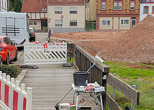 Antirutschbeschichtung f&uuml;r Holzbr&uuml;cken