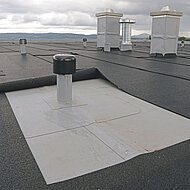 Sika: Sichere Flachdachabdichtung