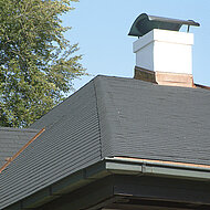Dachsanierung mit Bitumenschindeln