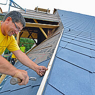 Prefa: Großdach trifft Großraute