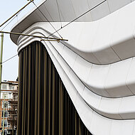 HUECK: EIN INSTAGRAM-WÜRDIGES EINKAUFSZENTRUM MIT SPEZIELLER FASSADE – MALL OF THE NETHERLANDS LEIDSCHENDAM