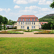 Robuste Stahlbänder für neuen Glanz im Grünen