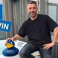 Gro&szlig;es Gewinnspiel mit Lukas Podolski