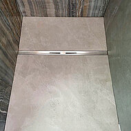 GUTJAHR: Bodengleich und modern: Gutjahr kürt „Bad des Monats“