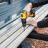 Proline: Terrassensystem mit Stelzlagertechnik