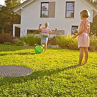 Sicher, flexibel und leicht: Neues Tankdomsystem für Erdtanks