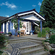 Professioneller Anstrich für Holzoberflächen