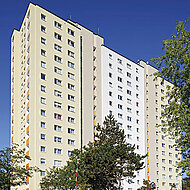 Caparol: Hochhaus Sanierung - 120 000 Ankerdübel für neue Fassade