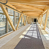 Diffusionsoffene Holzbauplatten für nachhaltiges Vorzeigeobjekt