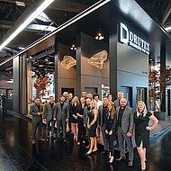 Intelligentes Türschloss und windbeständige Fenstersysteme am Messestand  