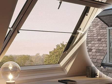 Skylux: Frische Luft, mehr Sicherheit und viel Tageslicht bietet Skylux mit Kippdachfenstern jetzt auch für Schrägdächer