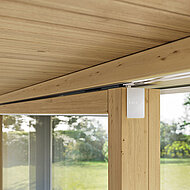 Motorischer Hebe-Schiebe-Antrieb ist verdeckt, schnell und leise 