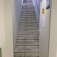 Triflex: Saunatreppe – dicht und beheizt