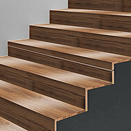 KWG: Nahtloser Übergang vom Boden zur Treppe