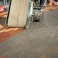 Feine Zement-Pflasterfuge für die härtesten Jobs