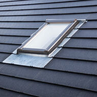 Solardach in zeitloser Schindeloptik