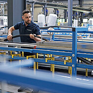 Nachhaltigkeit im Blick: Profilhersteller spart Treibhausgasemissionen ein