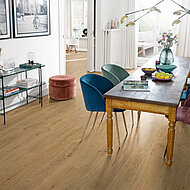 Egger Holzwerkstoffe: Auf zwei Lagen Kork läuft es sich gut 