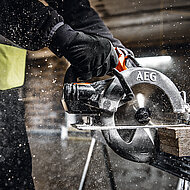 Milwaukee: Akku-Handkreissäge für vielseitige Baustelleneinsätze 