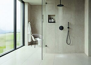 Endlich vereint: Eine Duschrinne, die sich k&uuml;rzen und verfliesen l&auml;sst