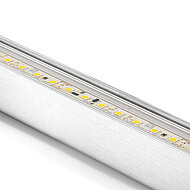 Neuentwickeltes LED-Fallrohrbeleuchtungssystem lässt Gebäude strahlen