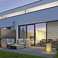 Pflegeleichte Steckzäune und Terrassendielen mit dem gewissen Etwas