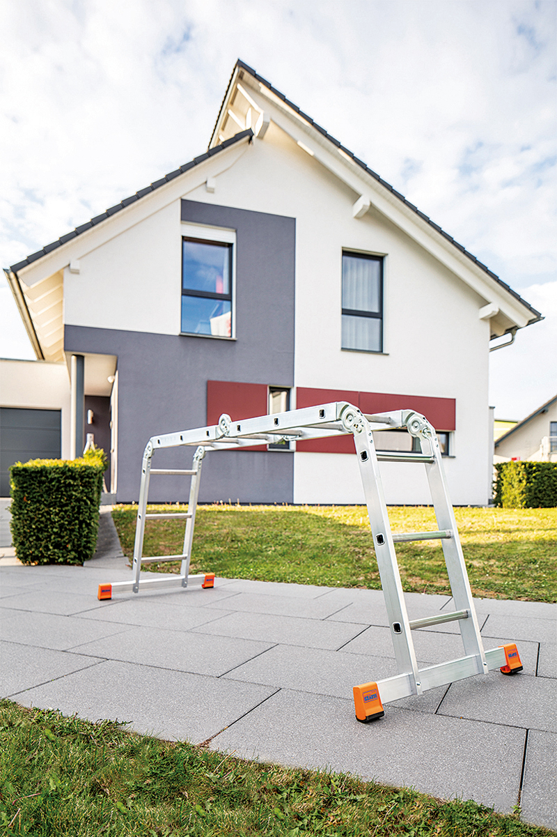 Krause-Werk: Einhand-Bediensystem für Gelenkleitern