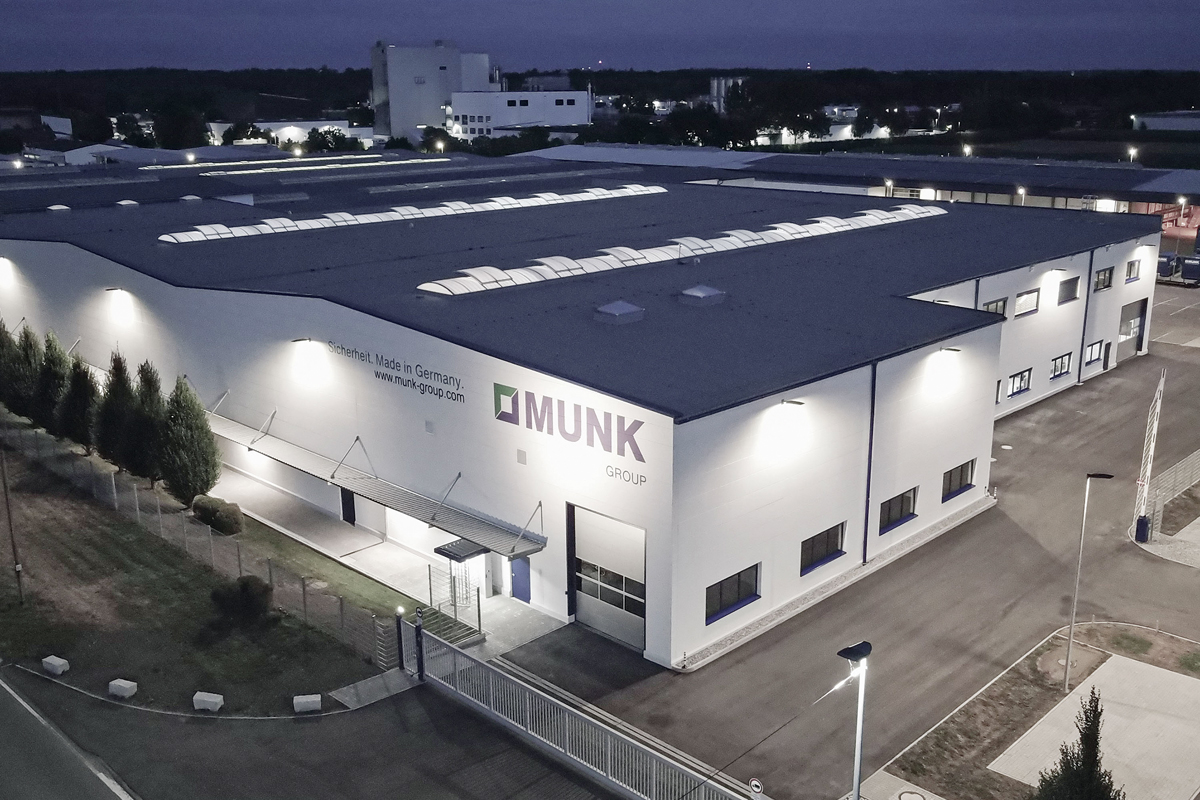 MUNK: Neues Produktions- und Sägezentrum im Betrieb