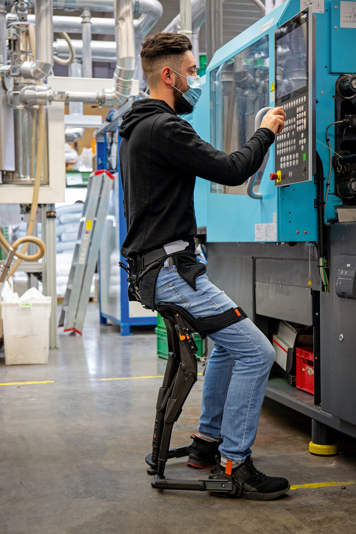 noonee: Ein gesunder Mix aus Sitzen, Stehen und Gehen