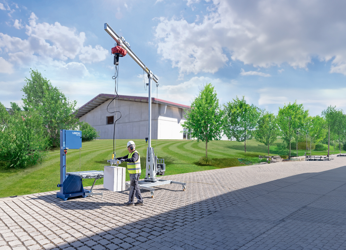 Ein eingespieltes Duo für das Bearbeiten großer Mauersteine