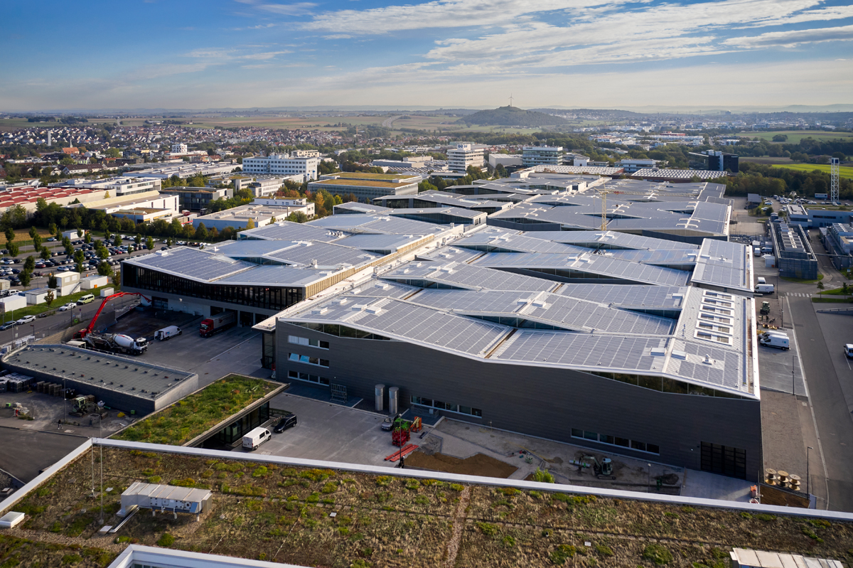 Solarenergie für neue Werkshallen