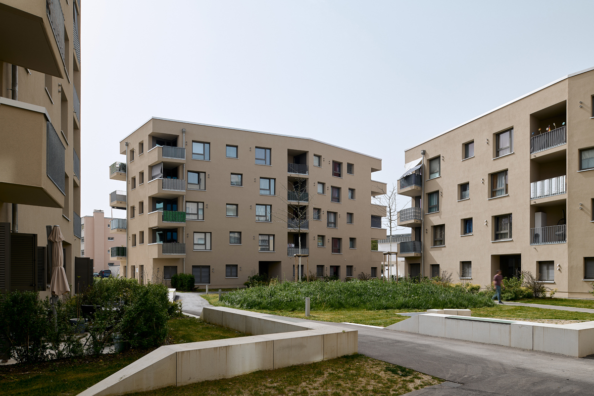 Gebäudehülle mit brandhemmender Holzfaserdämmung 