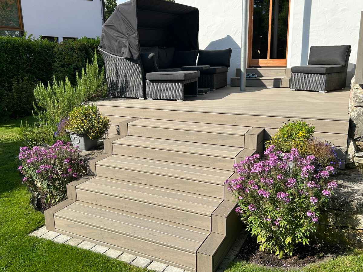 Systemlösungen für Fassaden und WPC-Terrassen