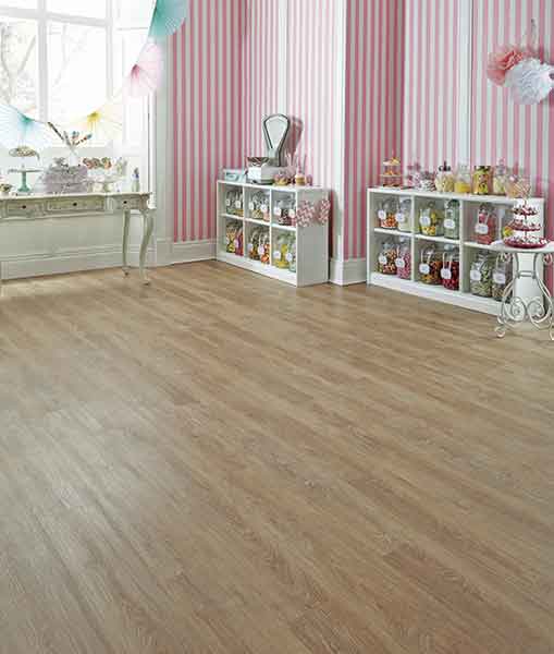 Mit einem Schlag zum Vollsortimenter im LVT-Markt