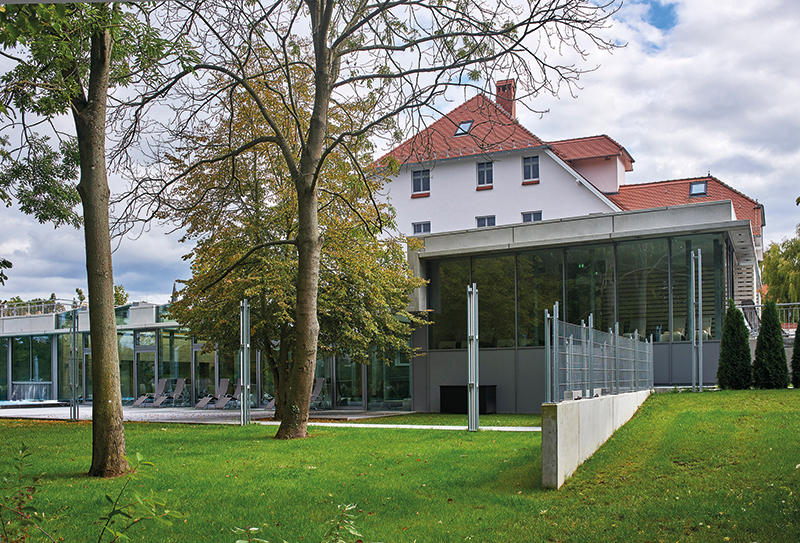 Entspannung von Kopf bis Fuß: Oase vereint noble Wellness und natürliches Wohlgefühl